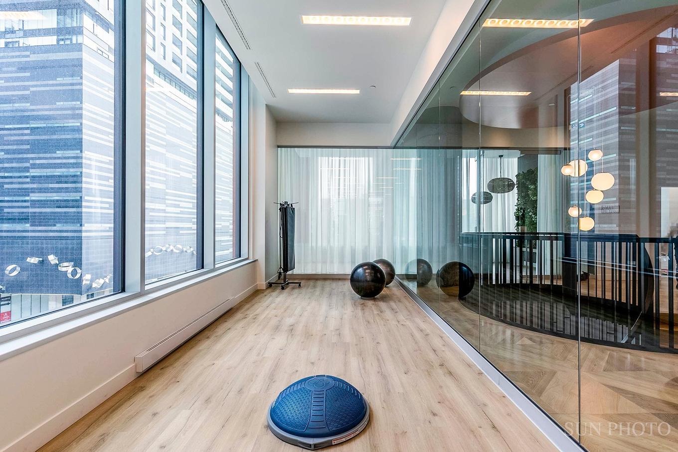 Exercise room - 1911-1020 Rue De La Montagne, Montréal (Ville-Marie), QC - Indoor Photo Showing Other Room