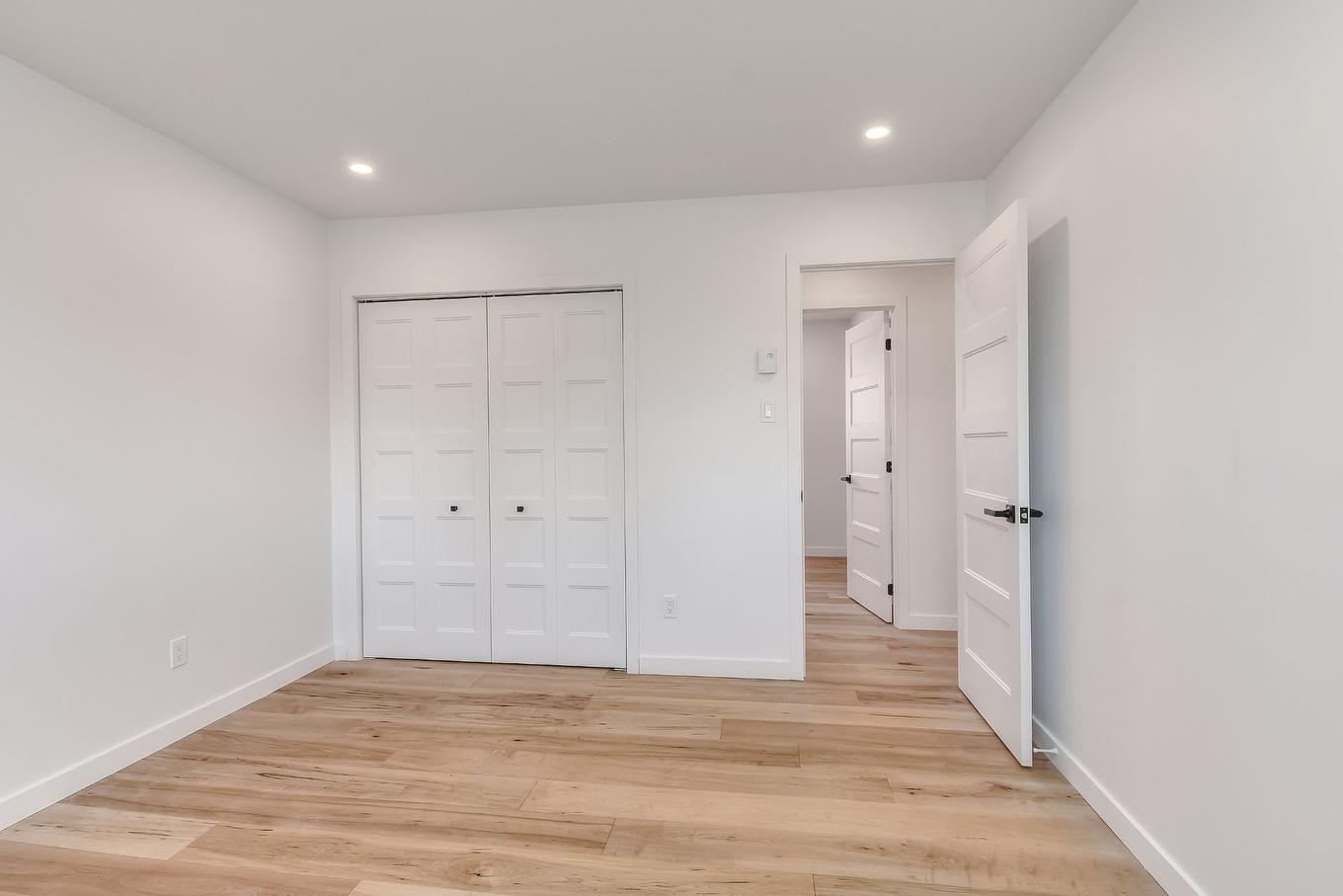 Bedroom - 6150 Boul. Payer, Longueuil (Saint-Hubert), QC - Indoor Photo Showing Other Room