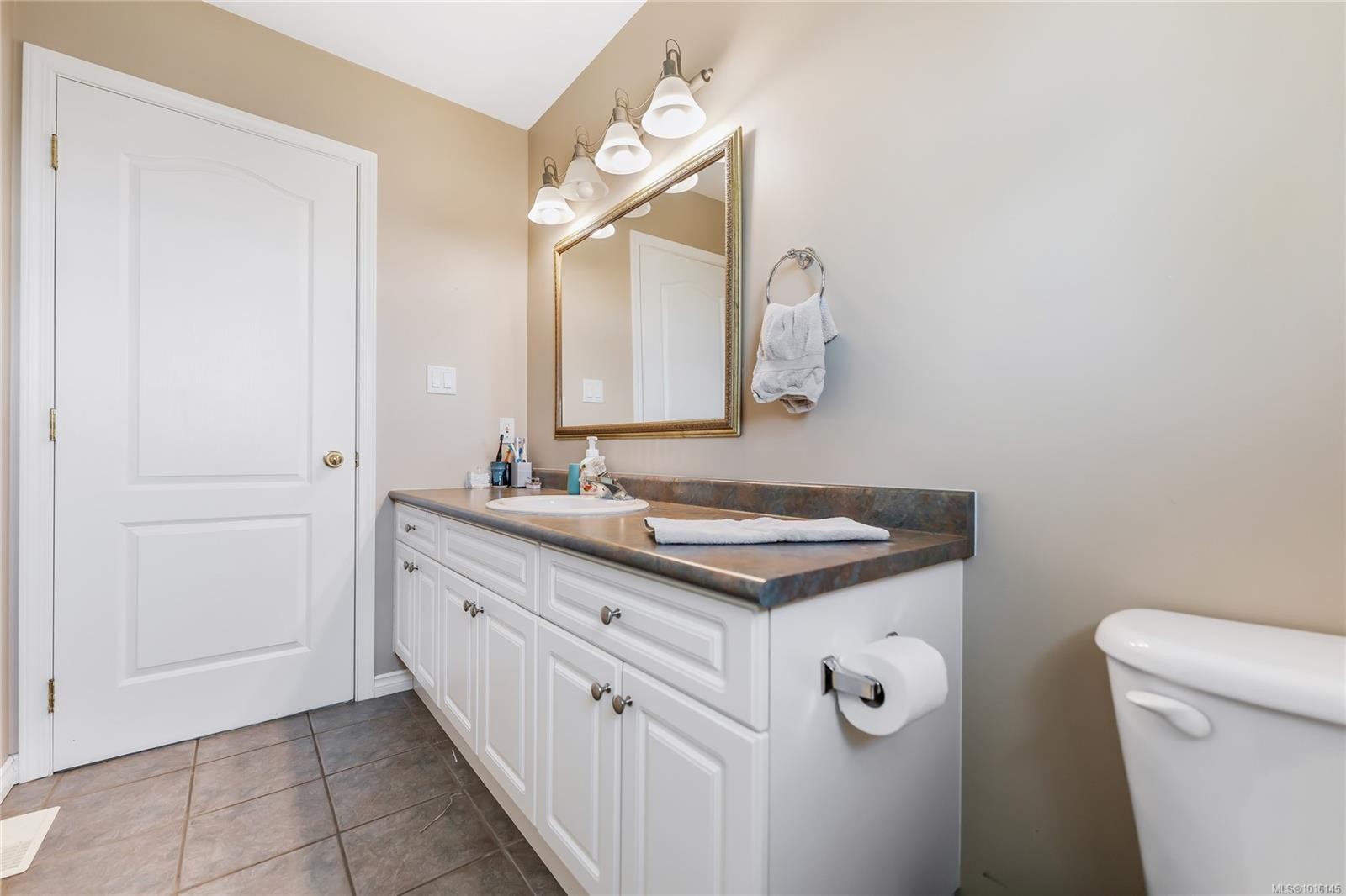 517 Louise Rd, Ladysmith, BC