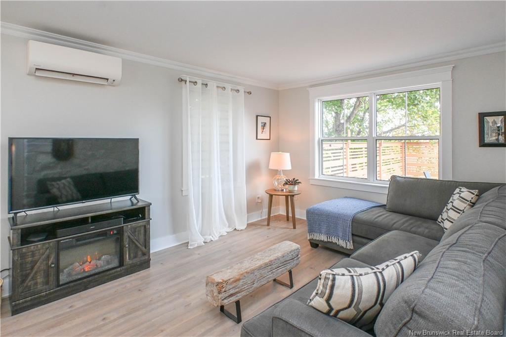 309 Saint-Pierre O Blvd, Caraquet, NB