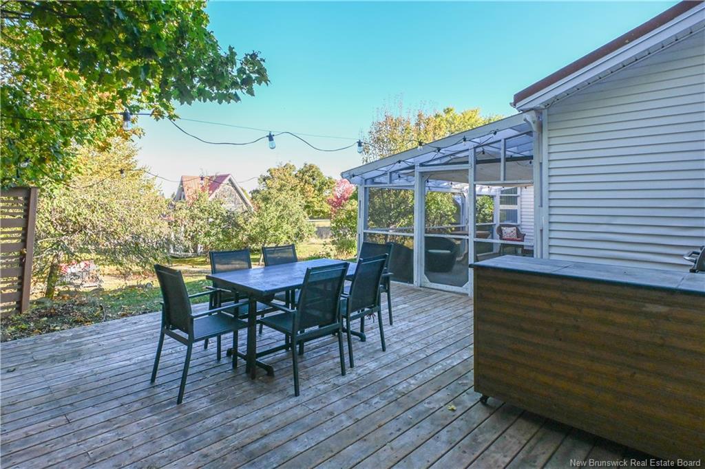 309 Saint-Pierre O Blvd, Caraquet, NB