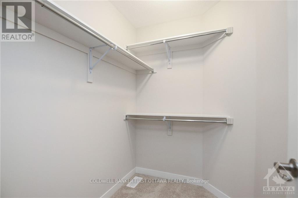 71 Kindred Row, Ottawa, ON - Indoor With Storage