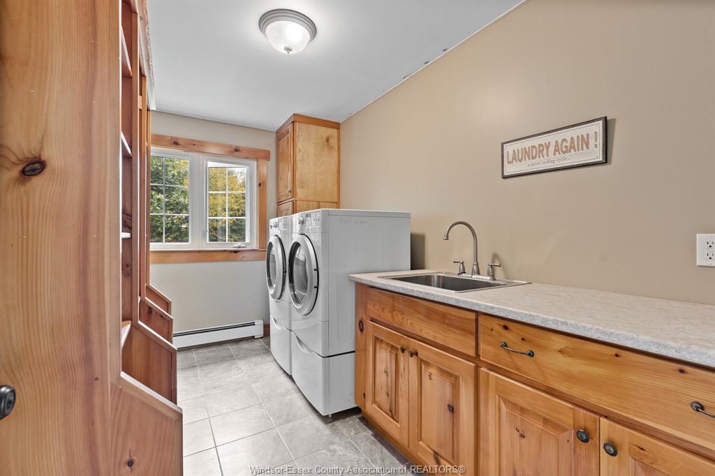 6653 St Phillippes Line, Grande Pointe, ON