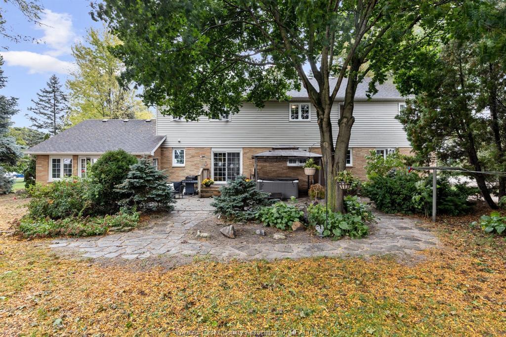 6653 St Phillippes Line, Grande Pointe, ON