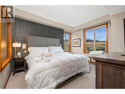 Second bedroom w ensuite -