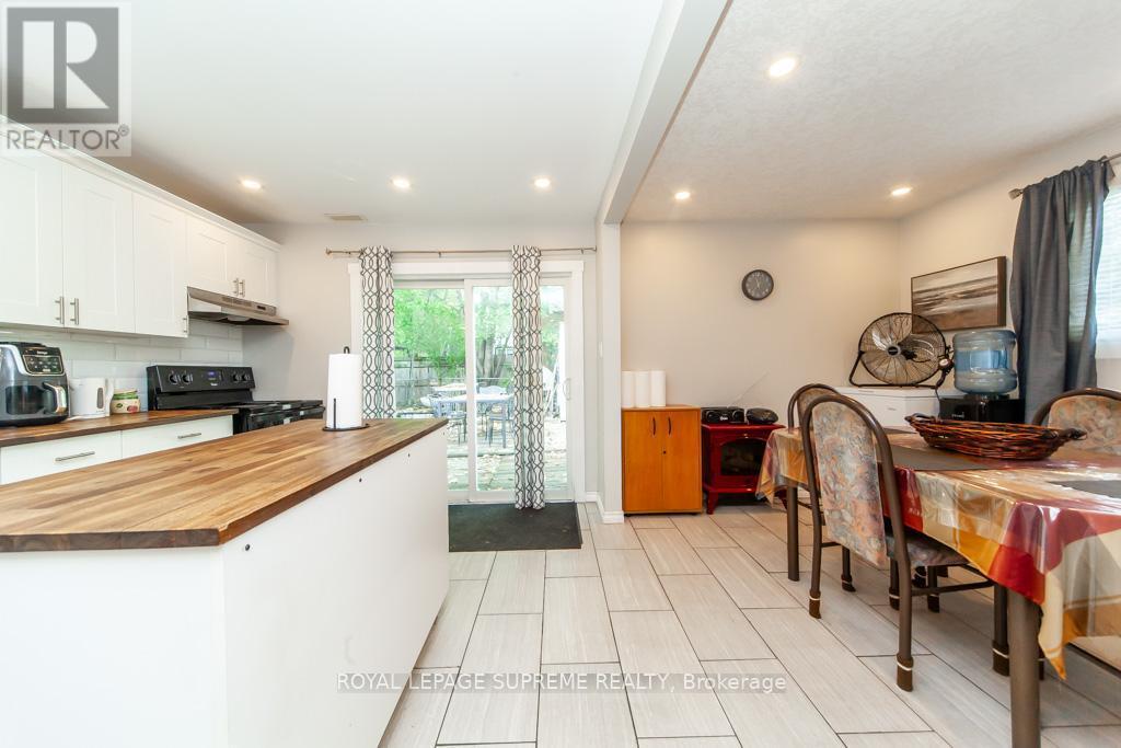 13 Robins Avenue, Hamilton, ON - Indoor