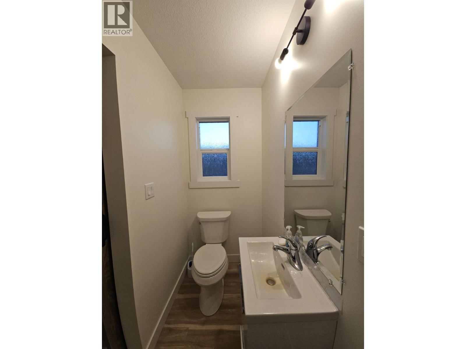 2601 Calliou Road, Chetwynd, BC - Indoor Photo Showing Bathroom