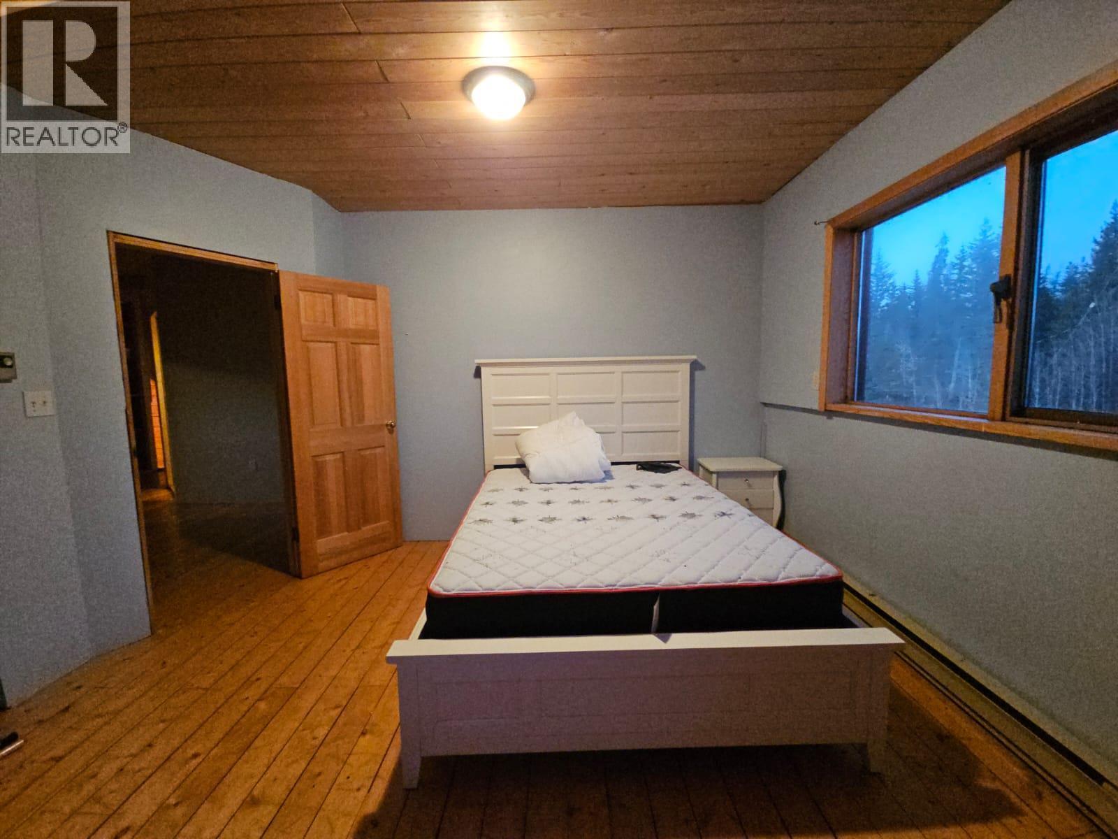 2601 Calliou Road, Chetwynd, BC - Indoor Photo Showing Bedroom