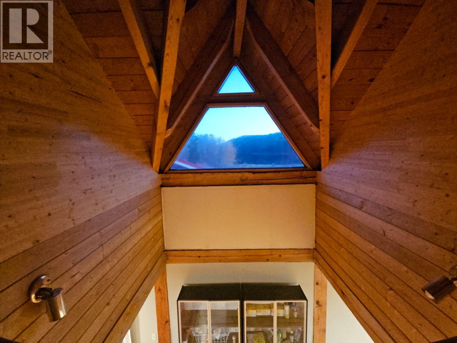 2601 Calliou Road, Chetwynd, BC - Indoor Photo Showing Other Room