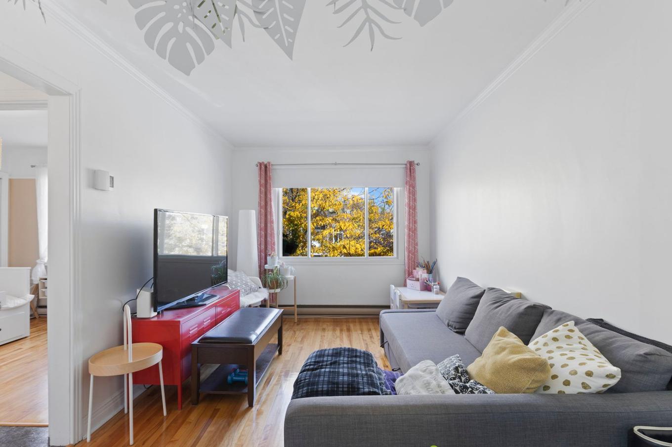 Living room - 2194 - 2196 Rue Cardinal, Montréal (Le Sud-Ouest), QC - Indoor