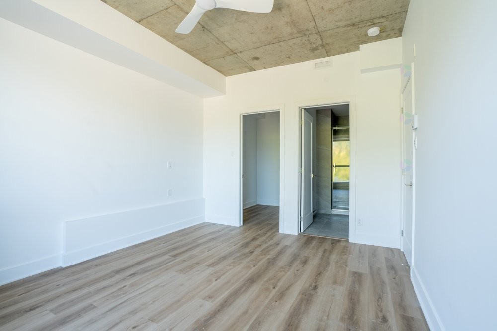 Bedroom - 102-8945 Boul. Viau, Montréal (Saint-Léonard), QC - Indoor Photo Showing Other Room