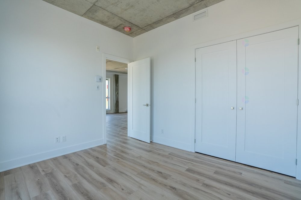 Bedroom - 102-8945 Boul. Viau, Montréal (Saint-Léonard), QC - Indoor Photo Showing Other Room