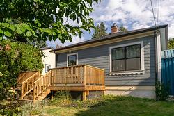 550 6 Street Salmon Arm, BC V1E 4E4