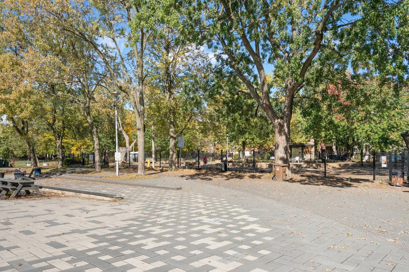 À proximité - 5507 Ch. De La Côte-St-Antoine, Montréal (Côte-Des-Neiges/Notre-Dame-De-Grâce), QC - Outdoor