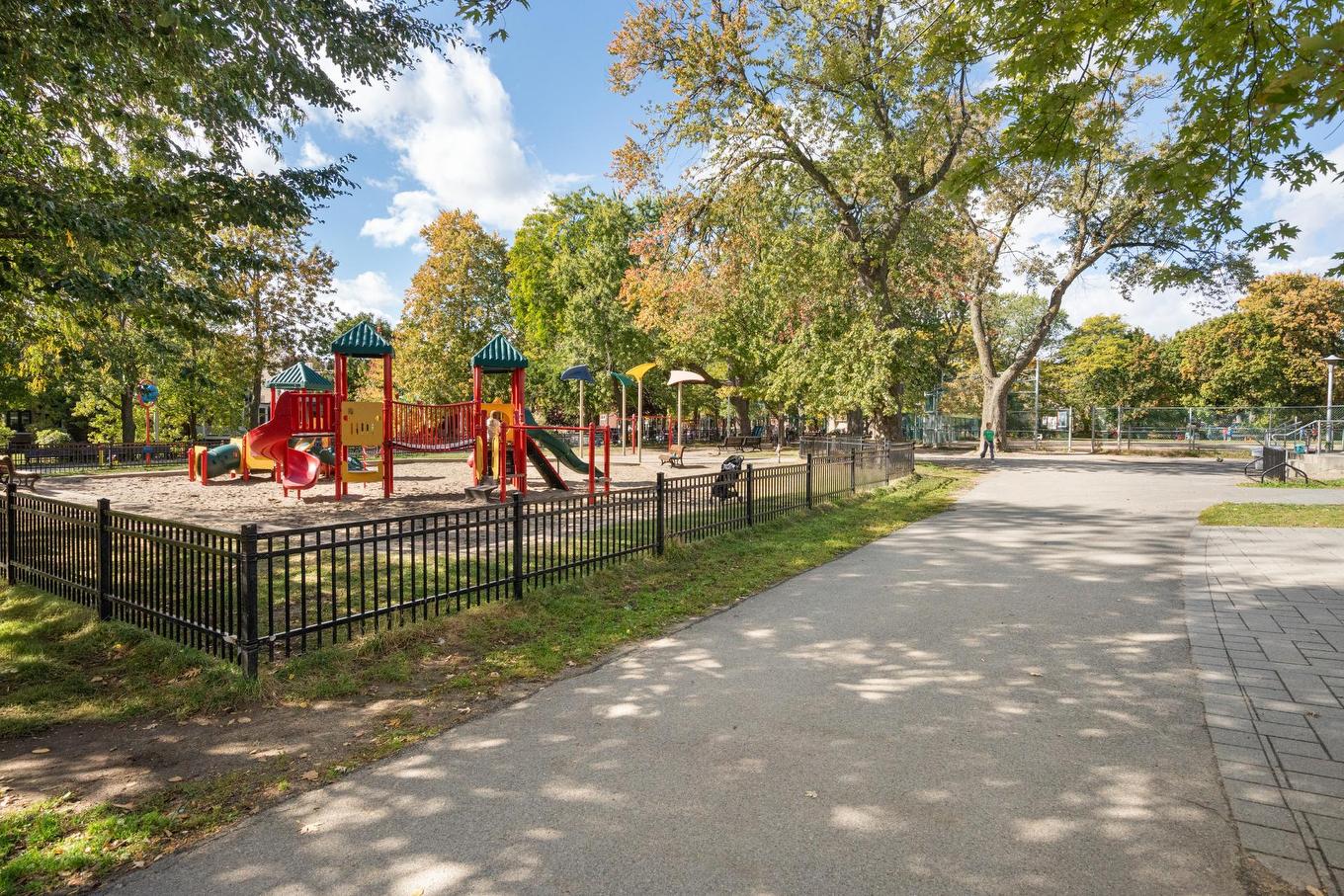 À proximité - 5507 Ch. De La Côte-St-Antoine, Montréal (Côte-Des-Neiges/Notre-Dame-De-Grâce), QC - Outdoor