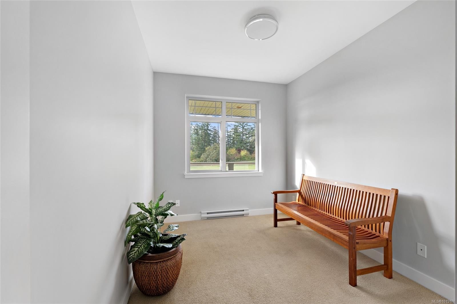 403C-1115 Craigflower Rd, Esquimalt, BC - Indoor