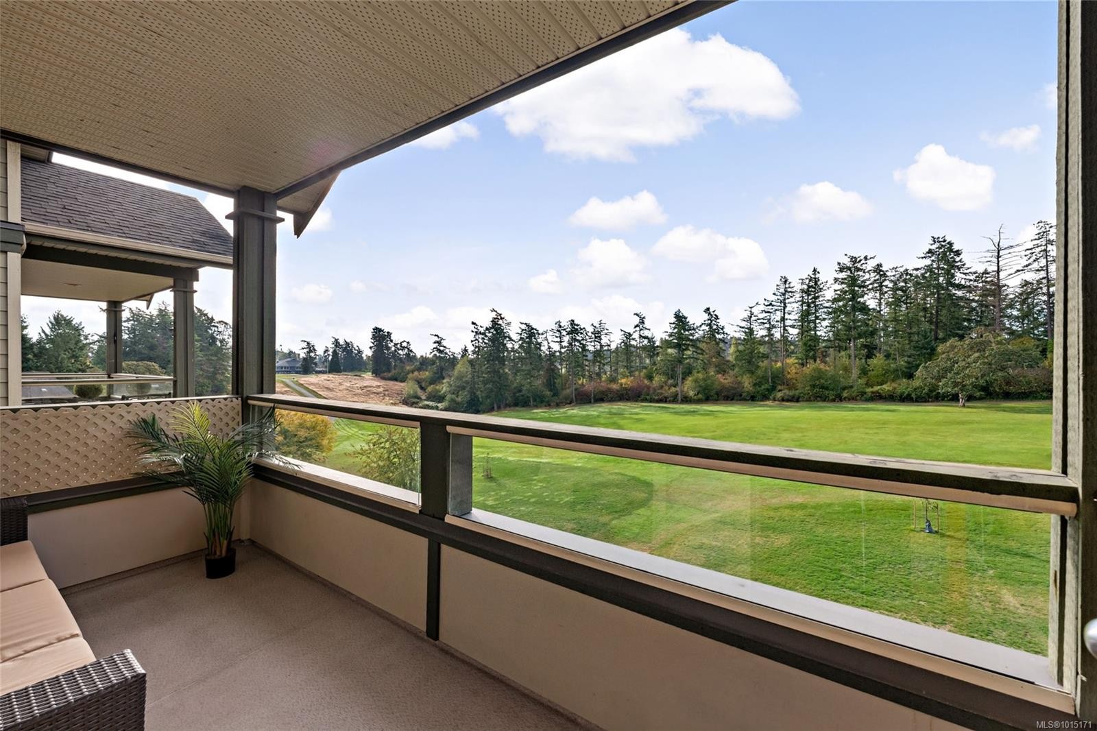 403C-1115 Craigflower Rd, Esquimalt, BC - Outdoor With Exterior