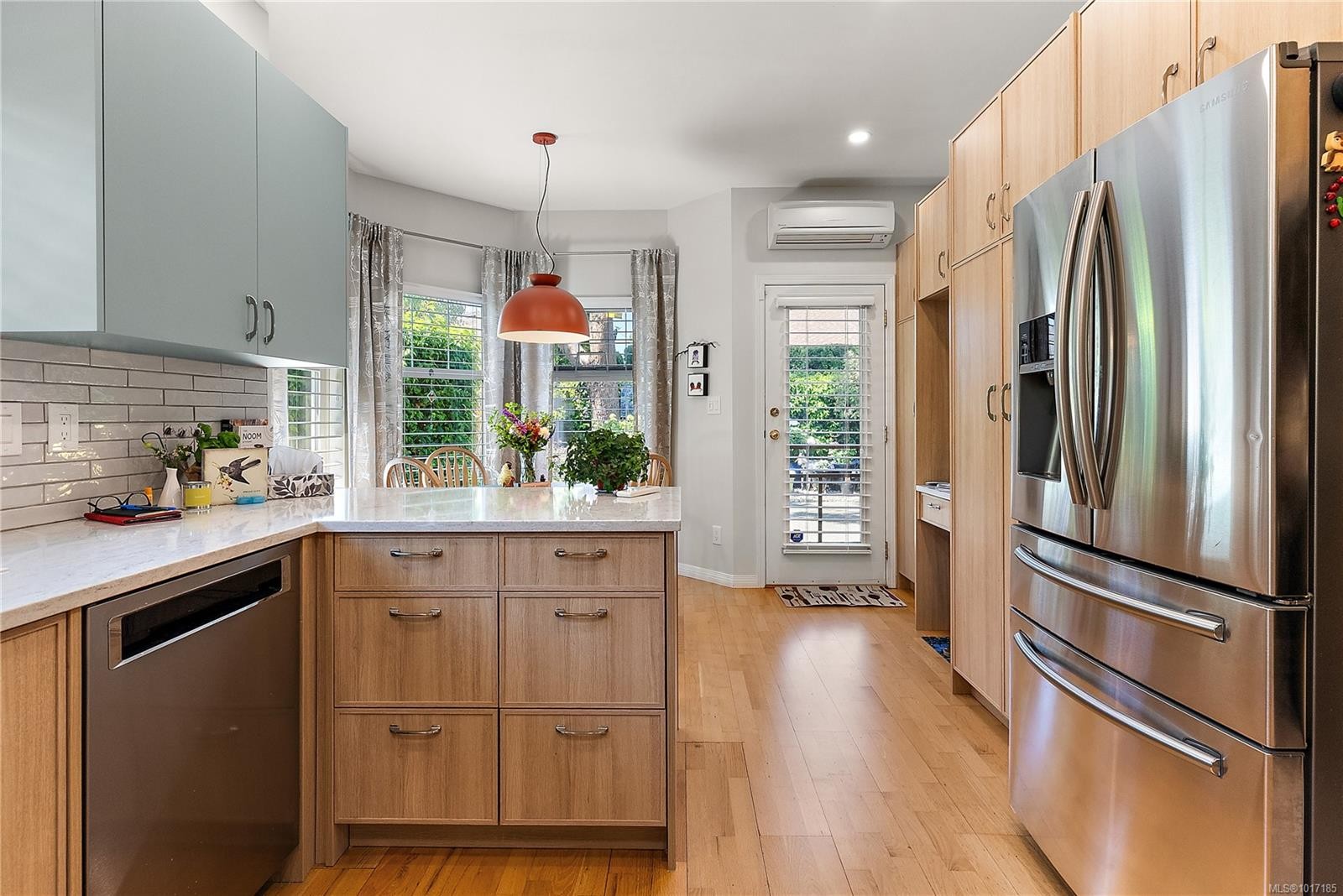 7952 Polo Park Cres, Central Saanich, BC