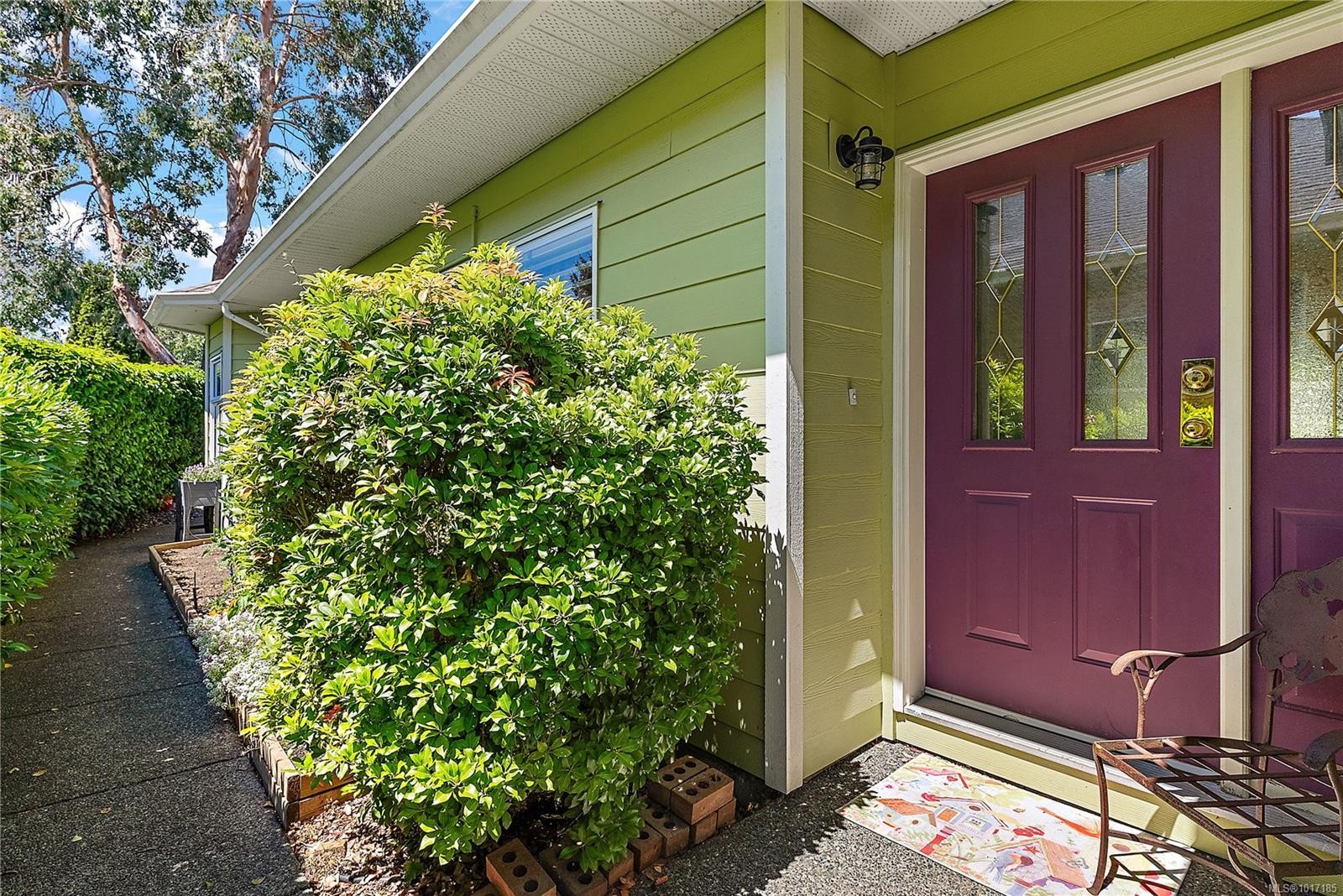 7952 Polo Park Cres, Central Saanich, BC