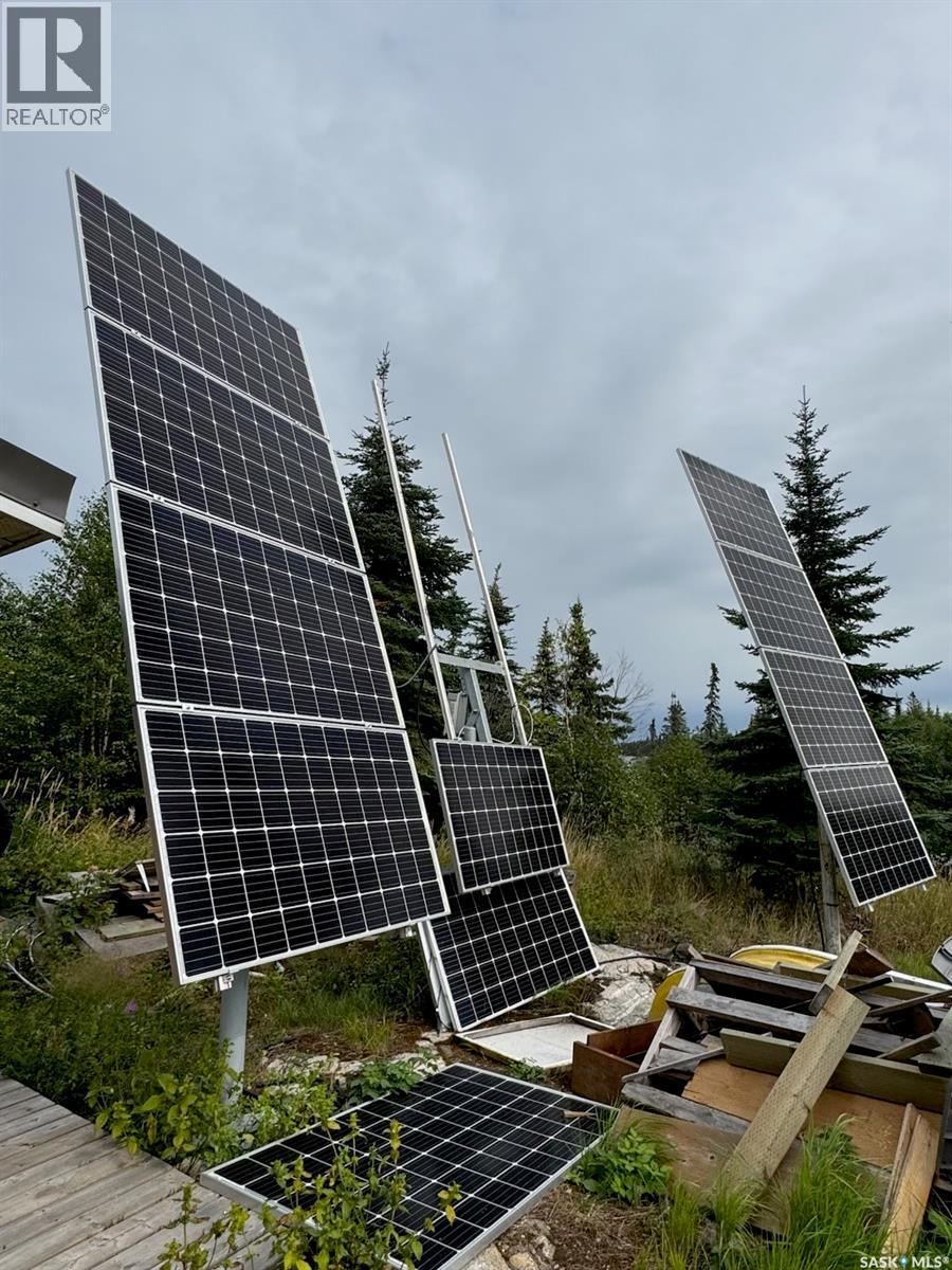 Cabin On Island Near Mooney Beach, Lac La Ronge Provincial Park, SK - Outdoor