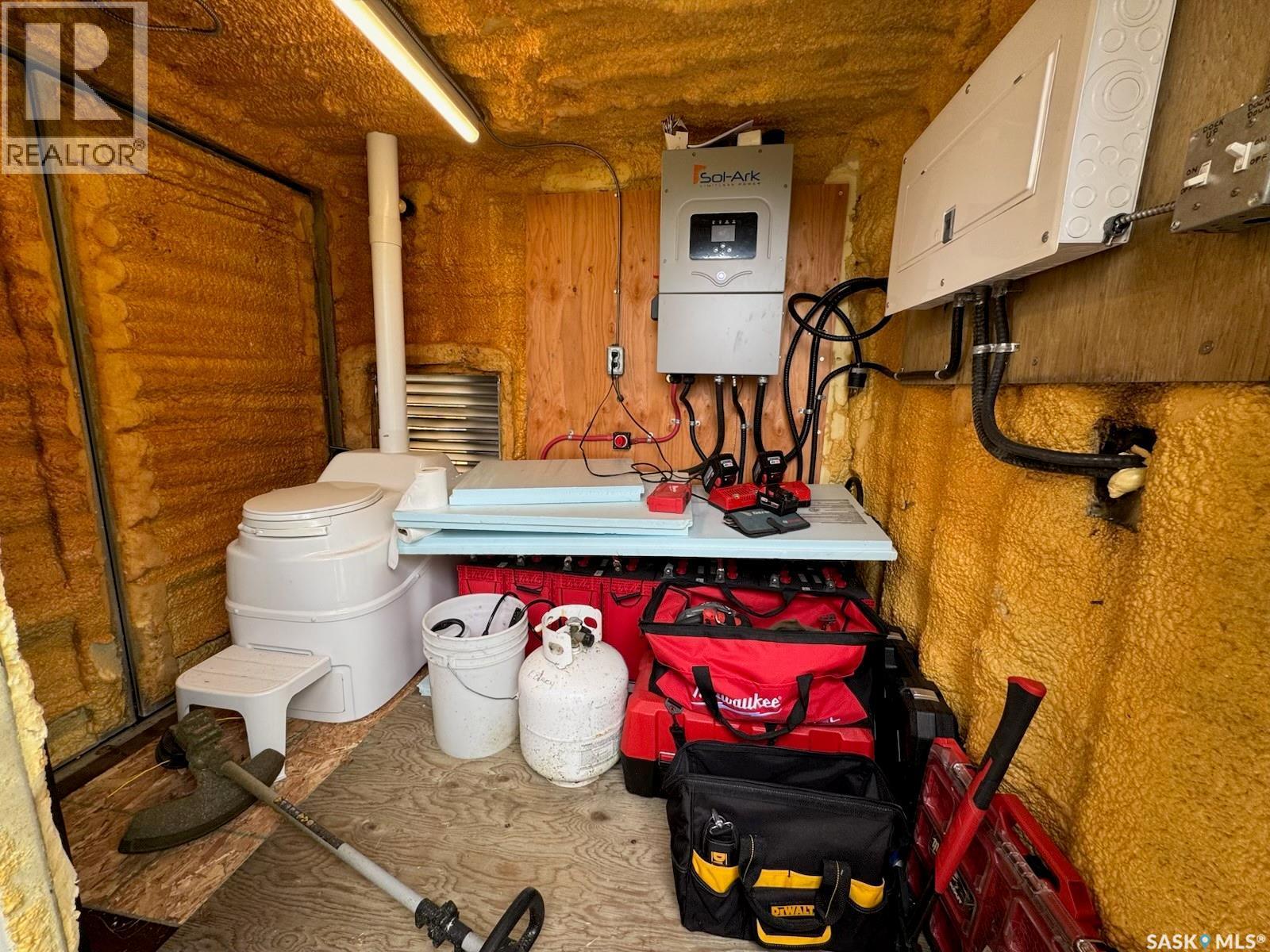 Cabin On Island Near Mooney Beach, Lac La Ronge Provincial Park, SK - Indoor