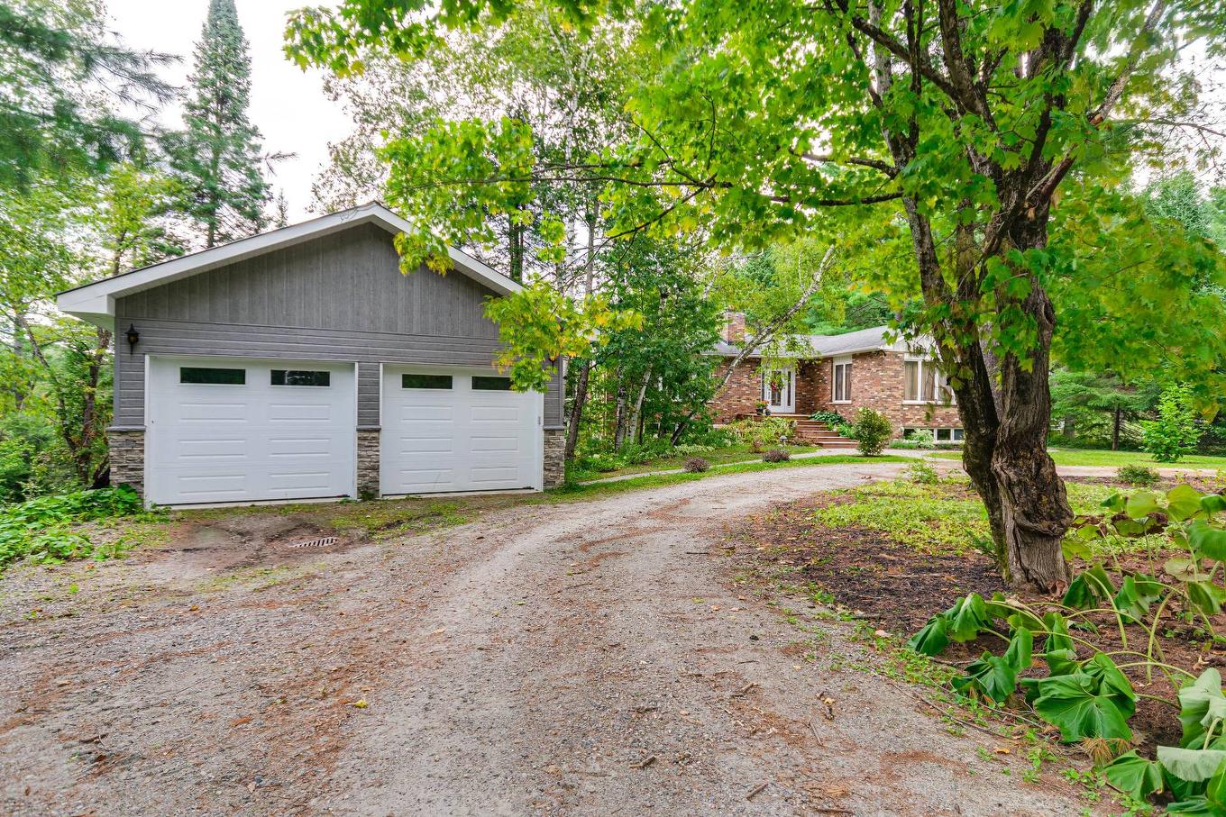 Garage - 6 Rue De L'Abitibi, Cantley, QC - Outdoor