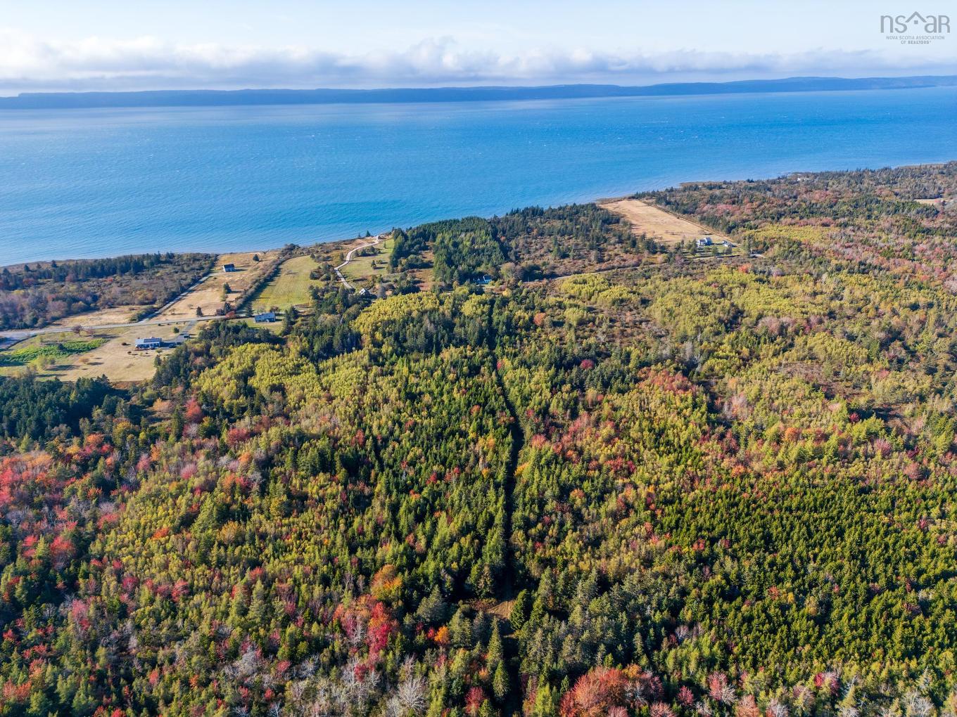 Fort Point Road, Ashmore, NS