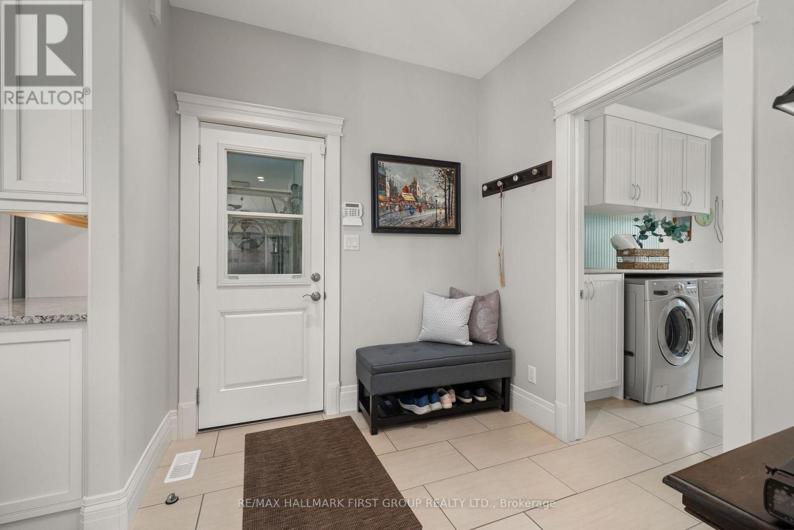 22 Rosslyn Drive, Brighton, ON - Indoor Photo Showing Laundry Room