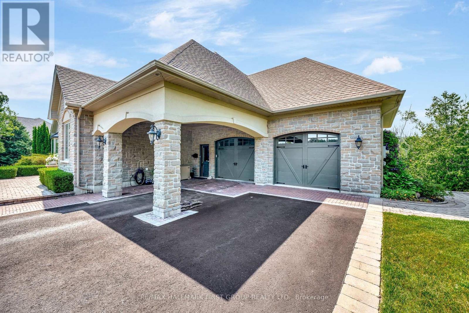 22 Rosslyn Drive, Brighton, ON - Outdoor