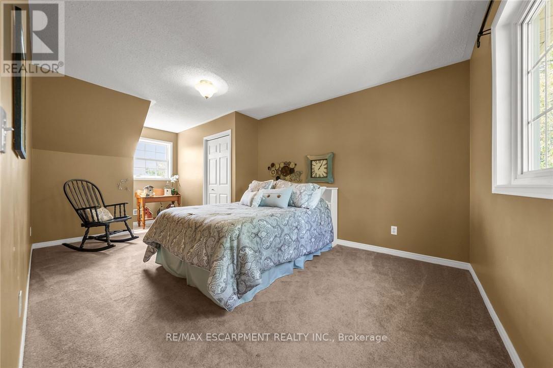 1042 River Road, Haldimand, ON - Indoor Photo Showing Bedroom