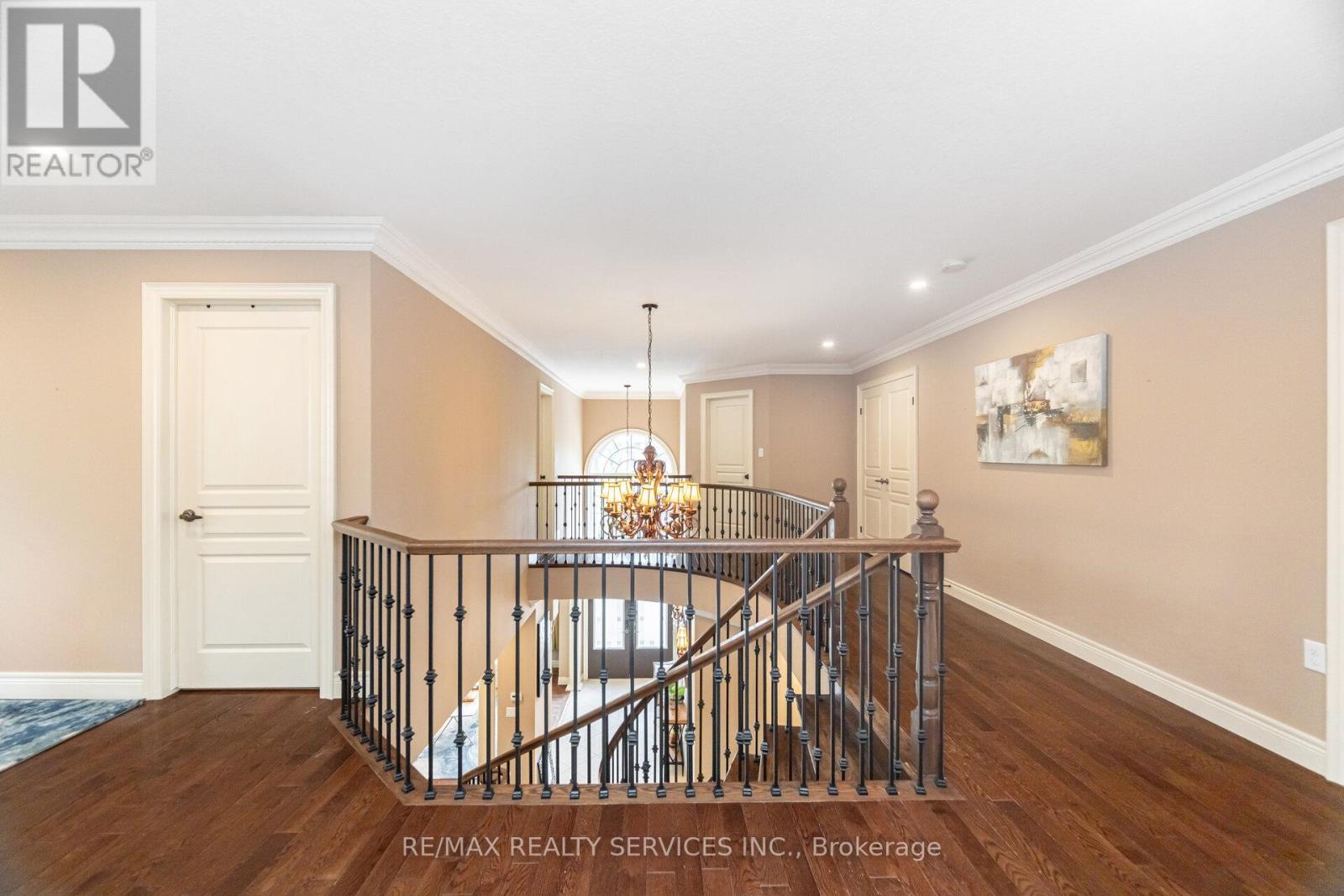 9 Lorupe Court, Hamilton, ON - Indoor Photo Showing Other Room