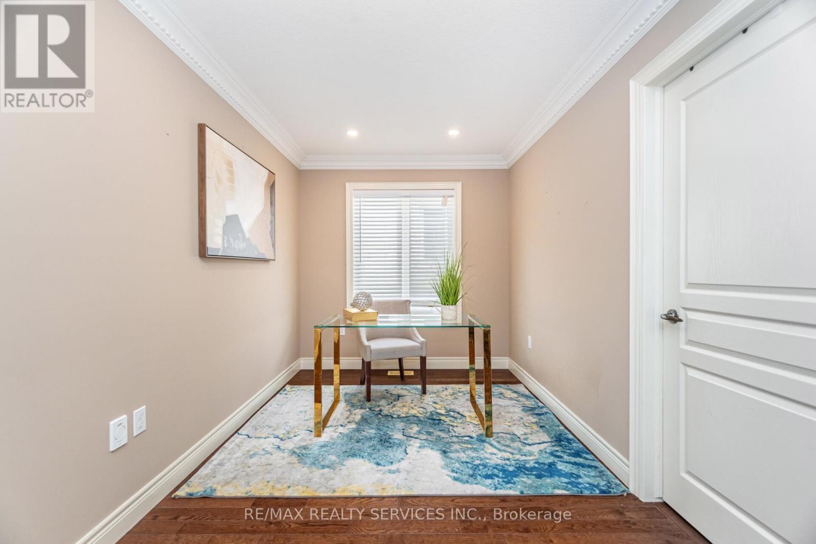 9 Lorupe Court, Hamilton, ON - Indoor Photo Showing Other Room