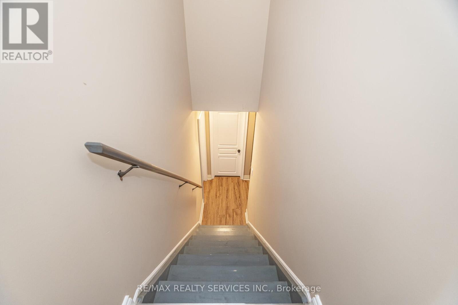 9 Lorupe Court, Hamilton, ON - Indoor Photo Showing Other Room