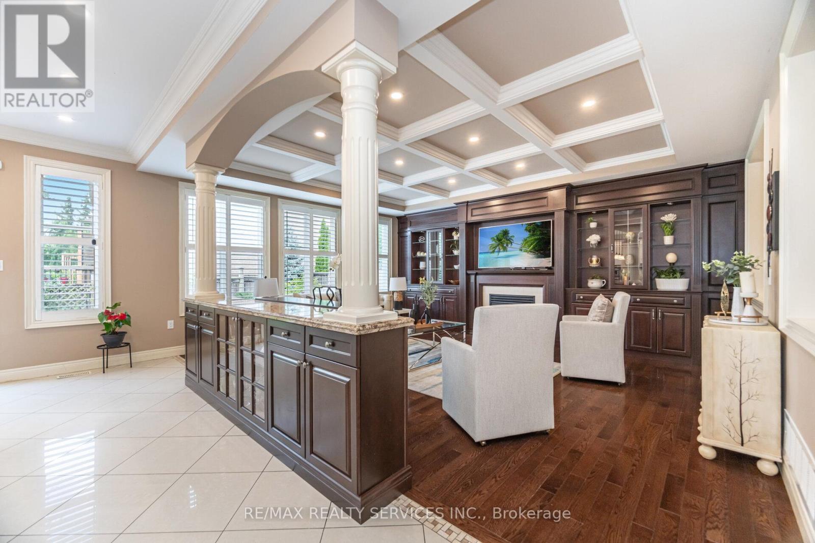 9 Lorupe Court, Hamilton, ON - Indoor Photo Showing Other Room