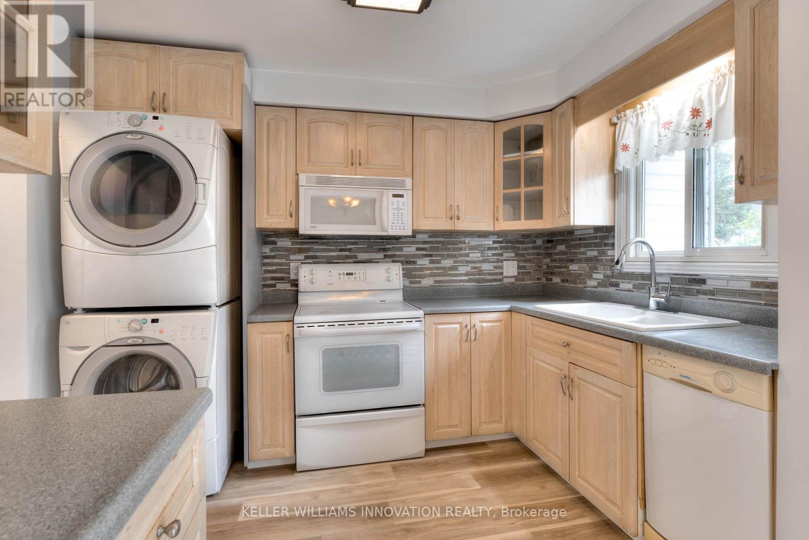 Upper - 170 Wheatfield Crescent, Kitchener, ON - Indoor Photo Showing Laundry Room