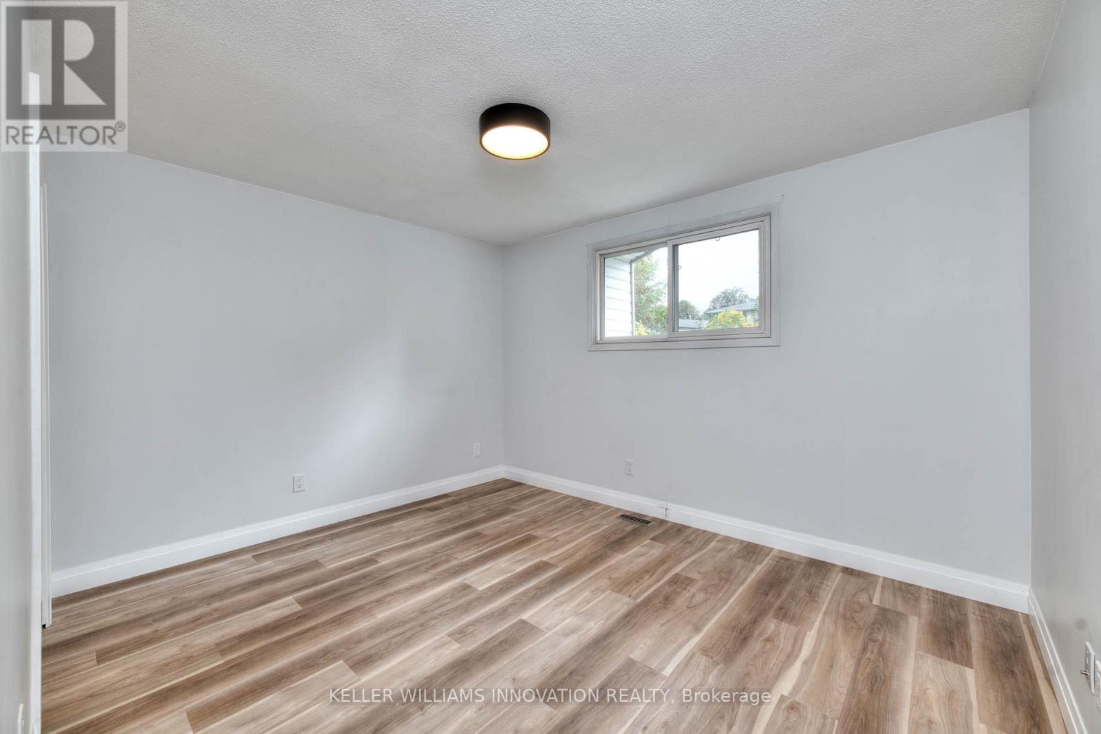 Upper - 170 Wheatfield Crescent, Kitchener, ON - Indoor Photo Showing Other Room
