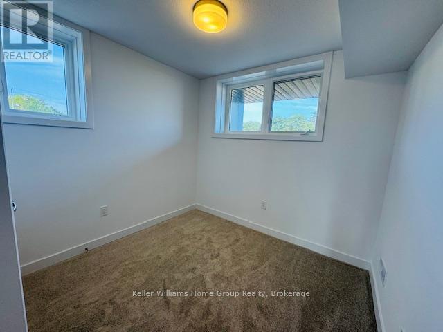 85 - 940 St David Street N, Centre Wellington (Fergus), ON - Indoor Photo Showing Other Room