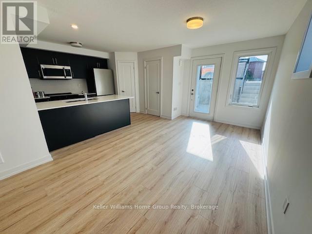 85 - 940 St David Street N, Centre Wellington (Fergus), ON - Indoor Photo Showing Kitchen