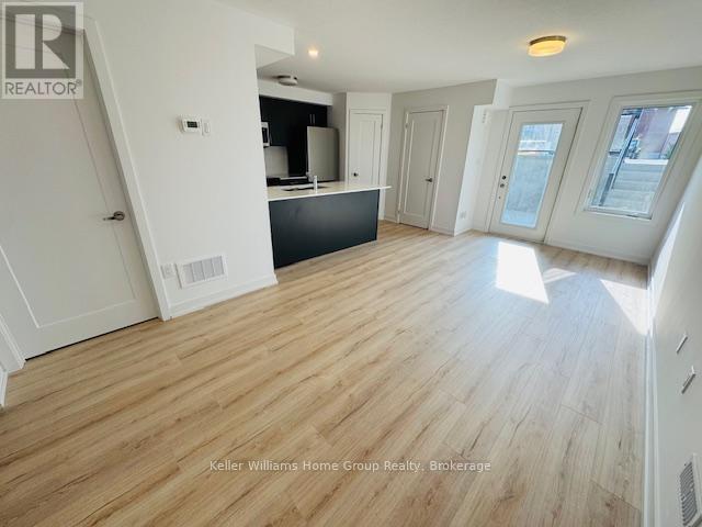 85 - 940 St David Street N, Centre Wellington (Fergus), ON - Indoor