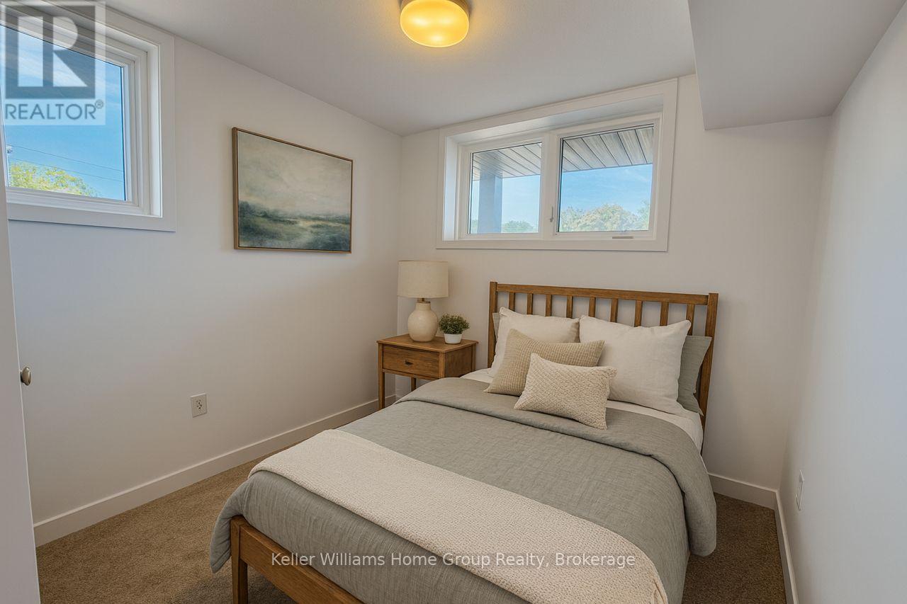 85 - 940 St David Street N, Centre Wellington (Fergus), ON - Indoor Photo Showing Bedroom