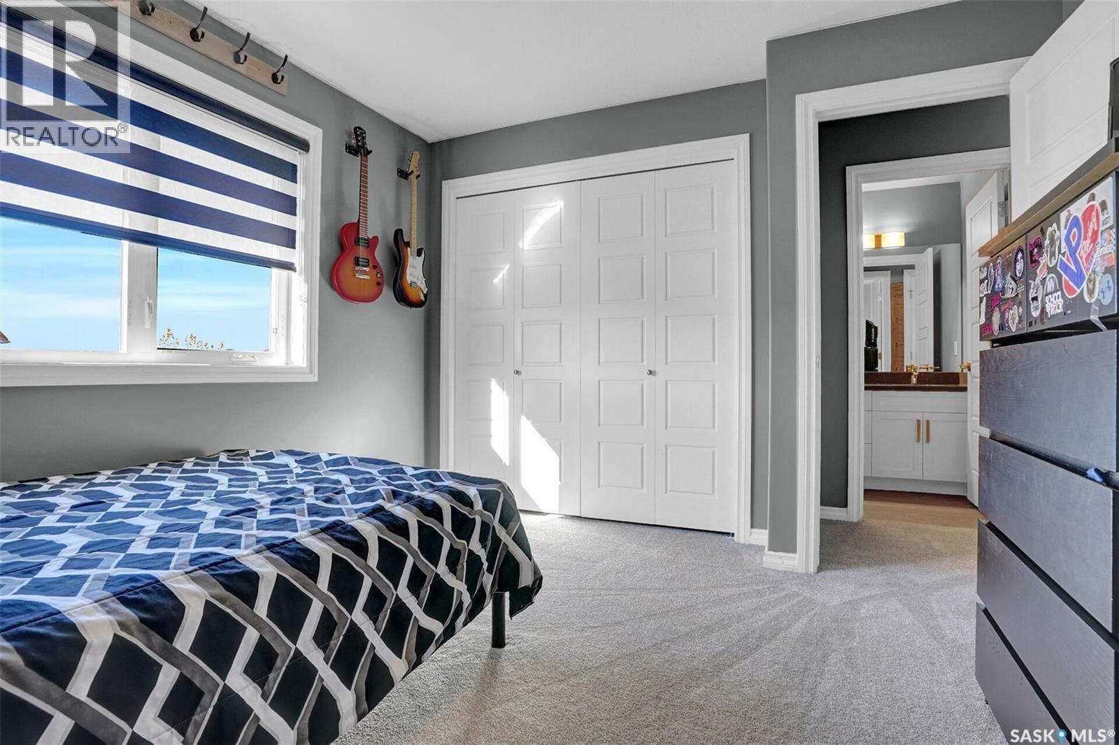 25 Hudson Drive, Pilot Butte, SK - Indoor Photo Showing Bedroom