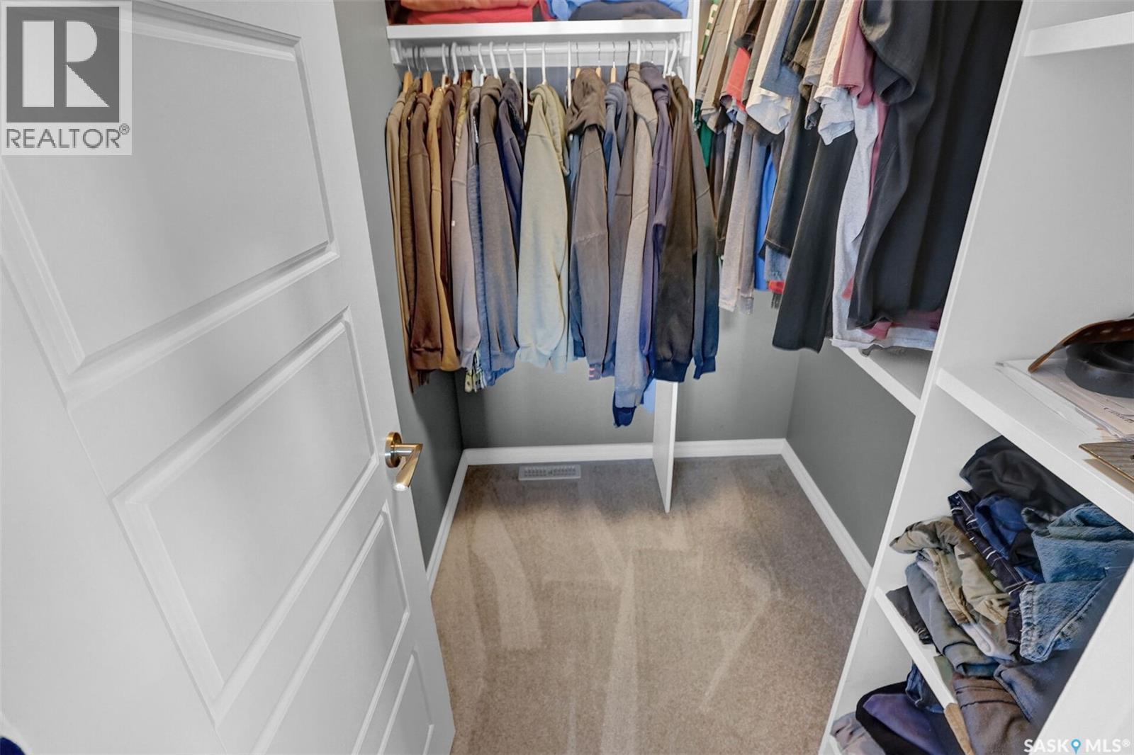 25 Hudson Drive, Pilot Butte, SK - Indoor With Storage