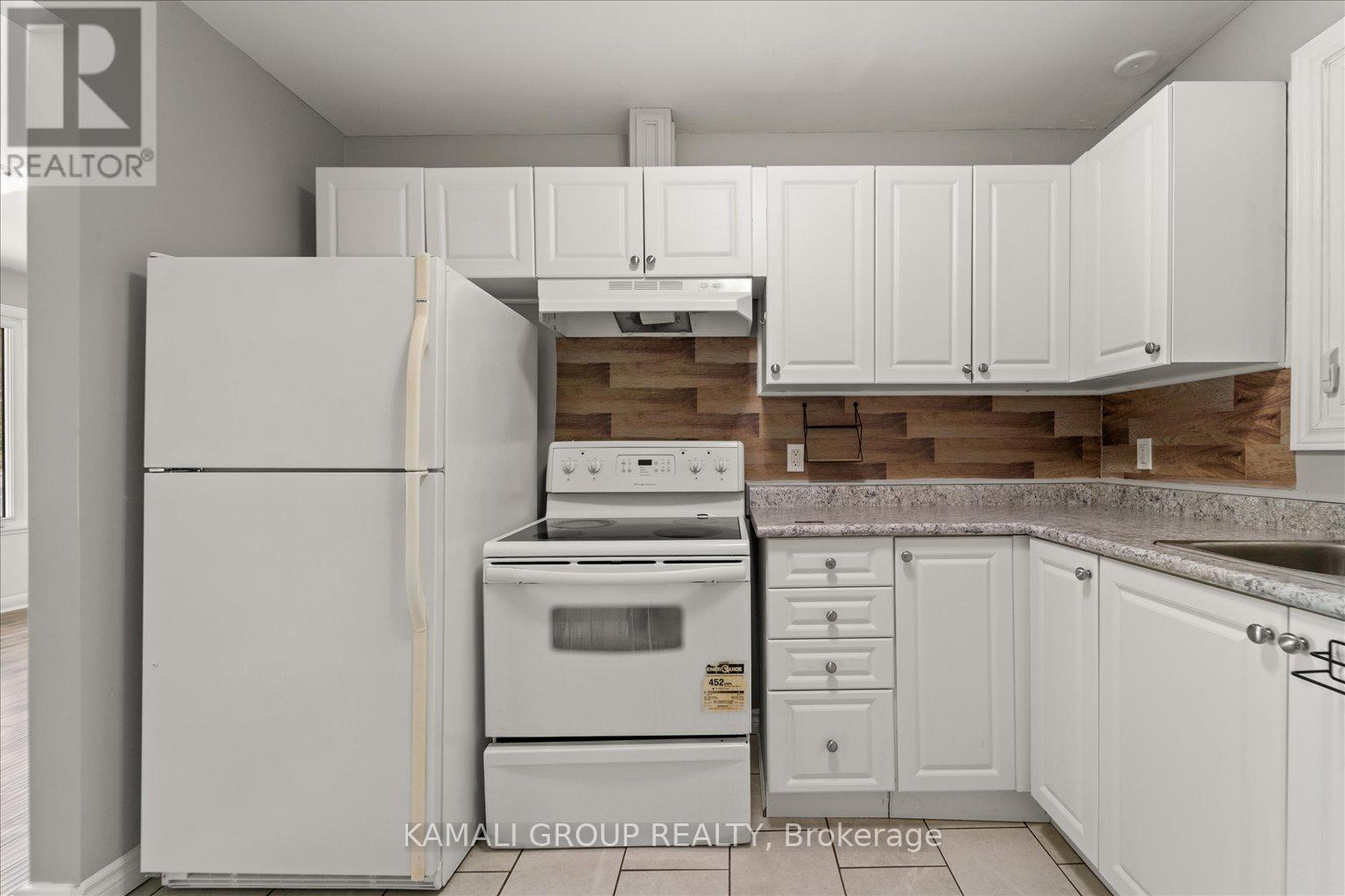 Ample Cupboard Space - Main - 188 St Vincent Street, Barrie, ON - Indoor Photo Showing Kitchen