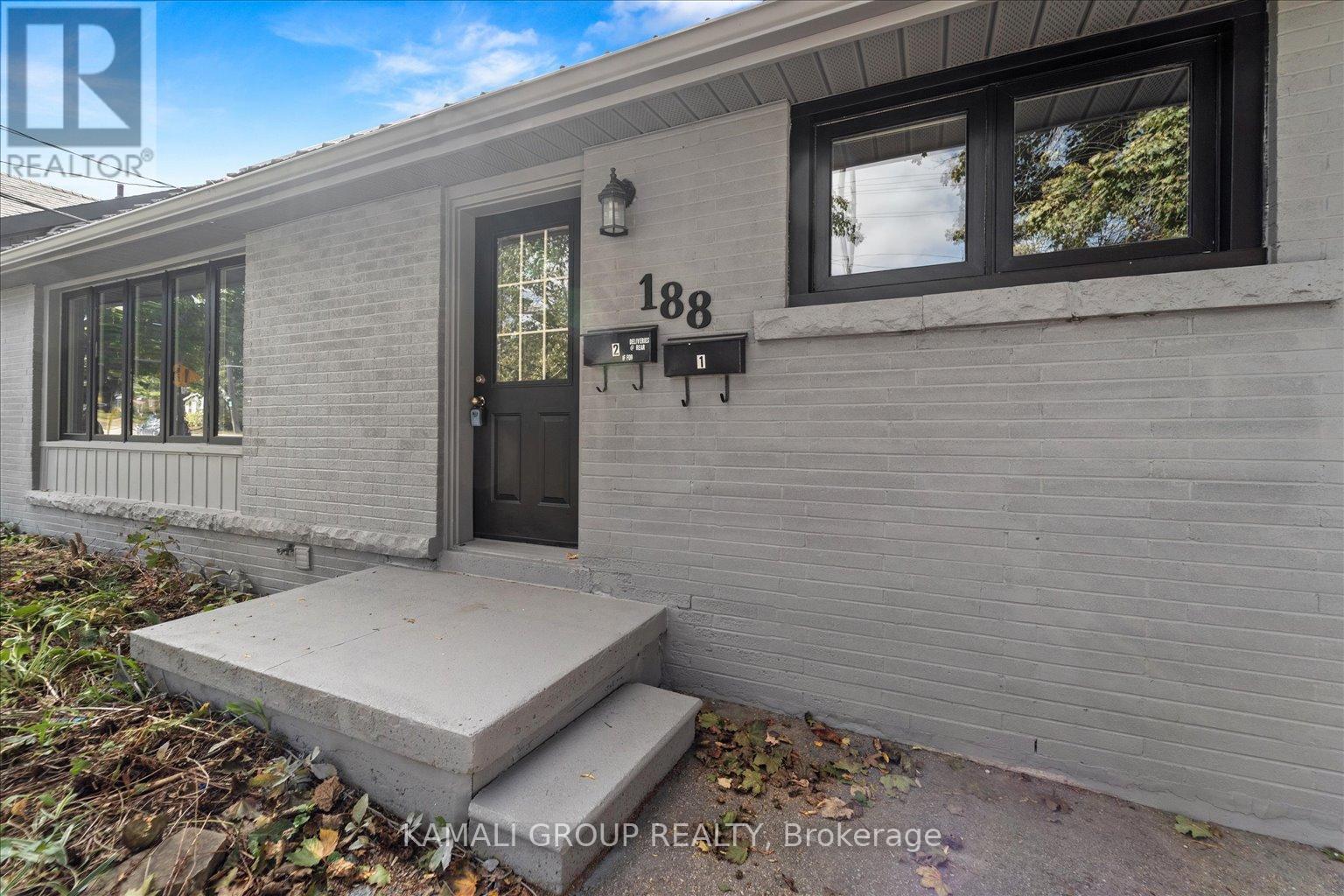 188 St Vincent St - Main - 188 St Vincent Street, Barrie, ON - Outdoor With Deck Patio Veranda With Exterior