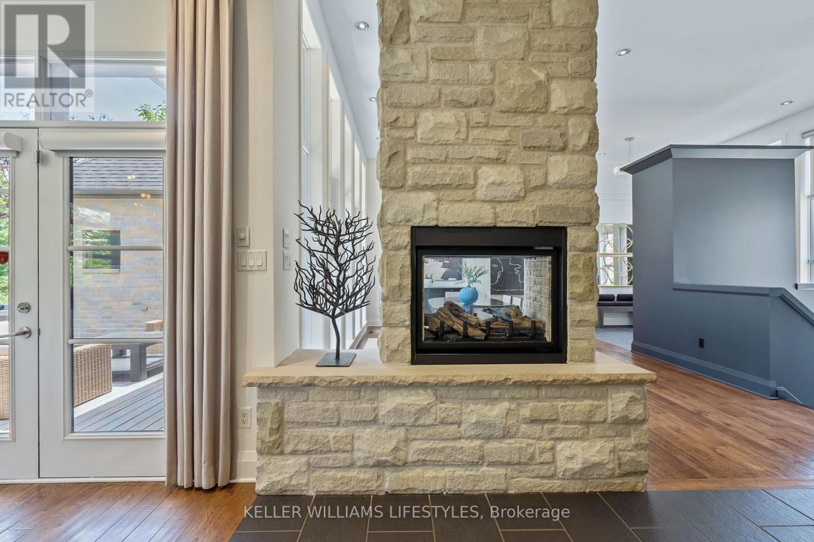 649 Valleystream Walk, London North (North R), ON - Indoor With Fireplace