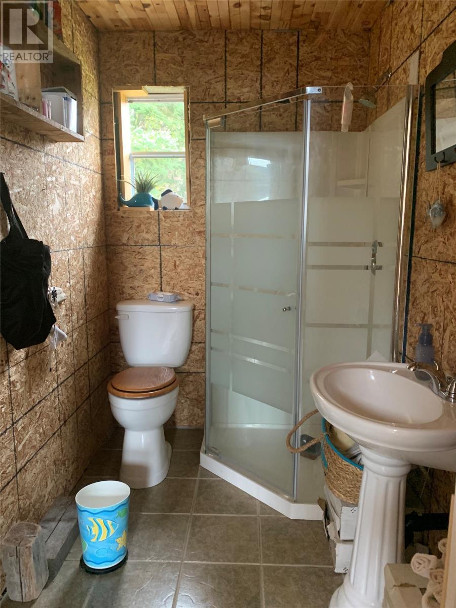 1 Julie'S Harbour Other, Badger Bay, NL - Indoor Photo Showing Bathroom