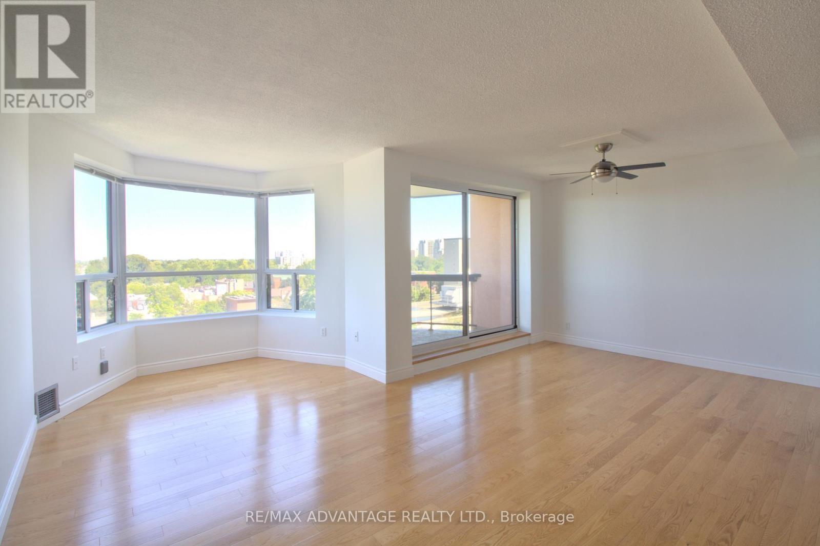 1004 - 600 Talbot Street, London East (East F), ON - Indoor Photo Showing Other Room