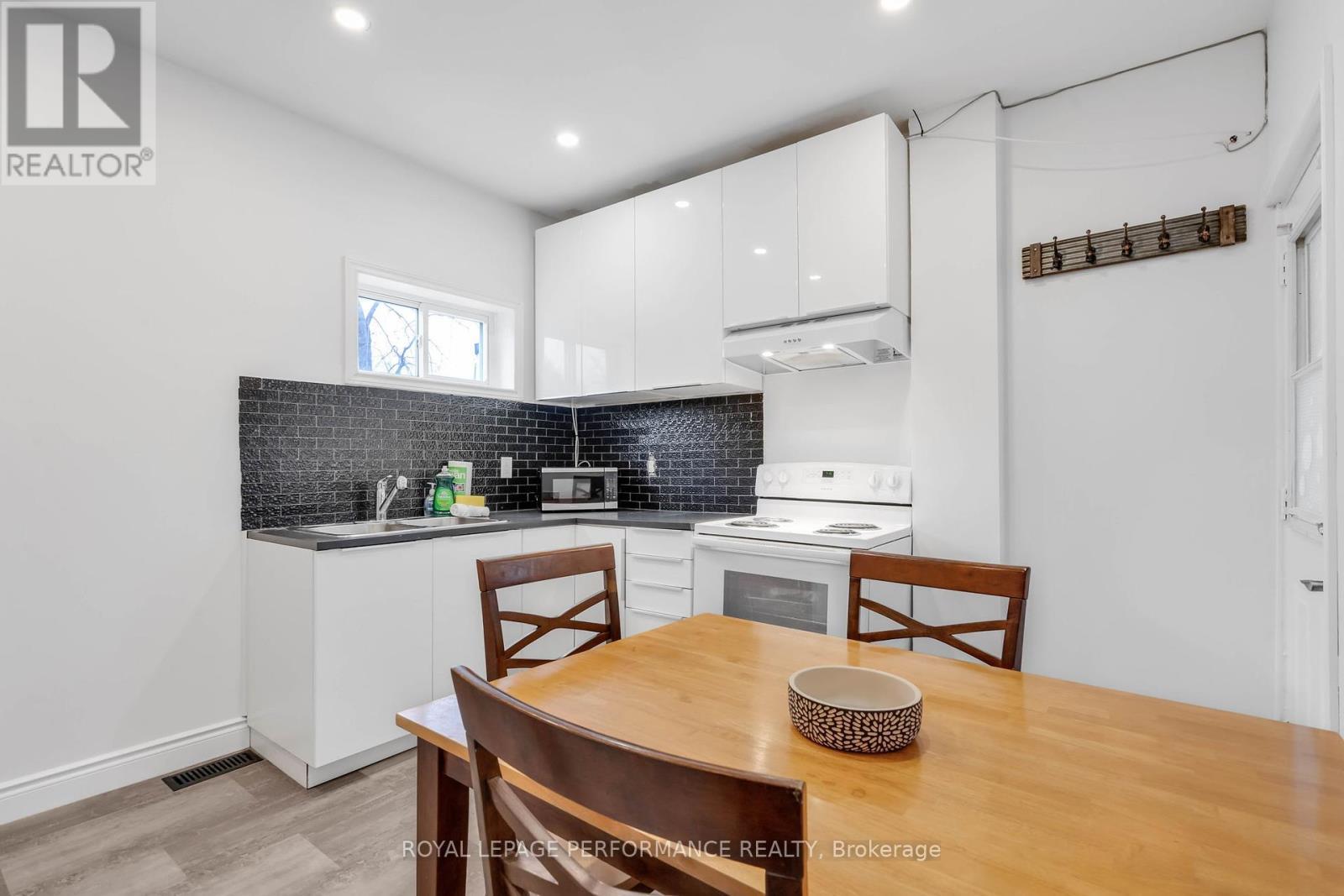 4 - 123 Pamilla Street, Ottawa, ON