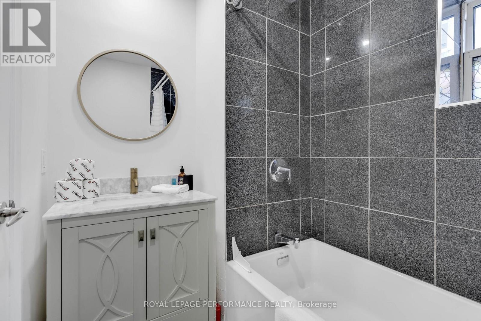 4 - 123 Pamilla Street, Ottawa, ON