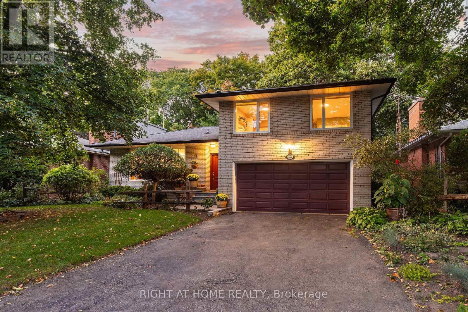 3325 Enniskillen Circle, Mississauga, ON - Outdoor